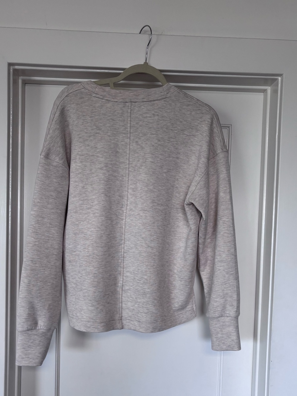 Spanx AirEssentials V-neck Sweatshirt Sz M - Picture 3 of 6